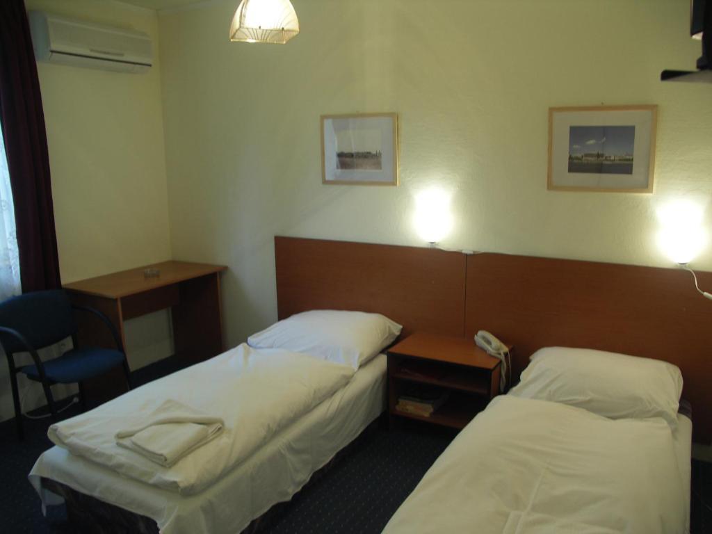 Carmen Pension Budapeste Quarto foto