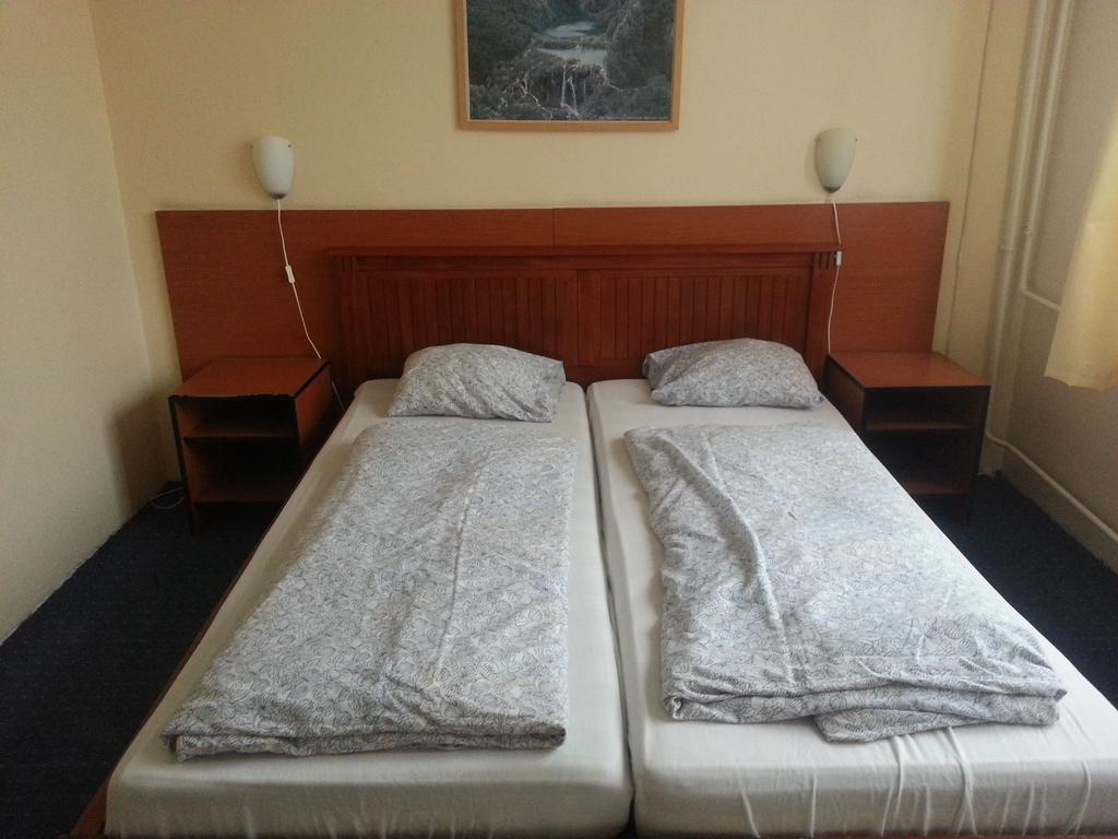 Carmen Pension Budapeste Quarto foto